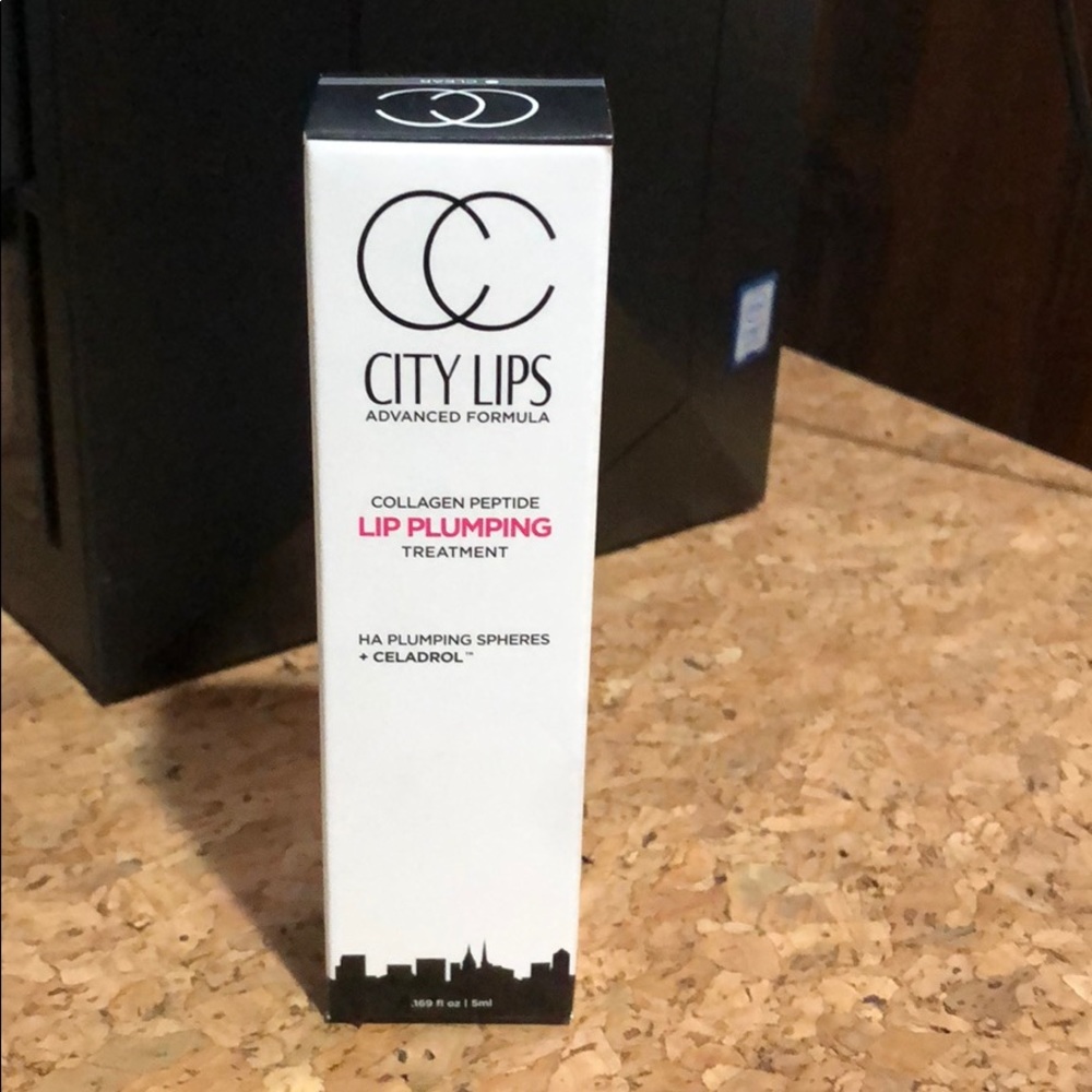City Lips- lip plumper